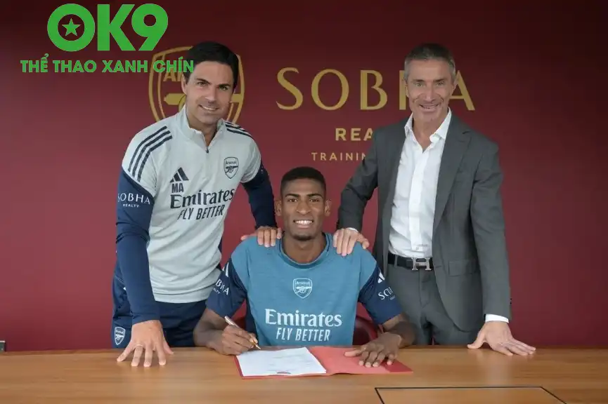 Arsenal đã chi 13 triệu bảng để chiêu mộ trung vệ tiềm năng này.