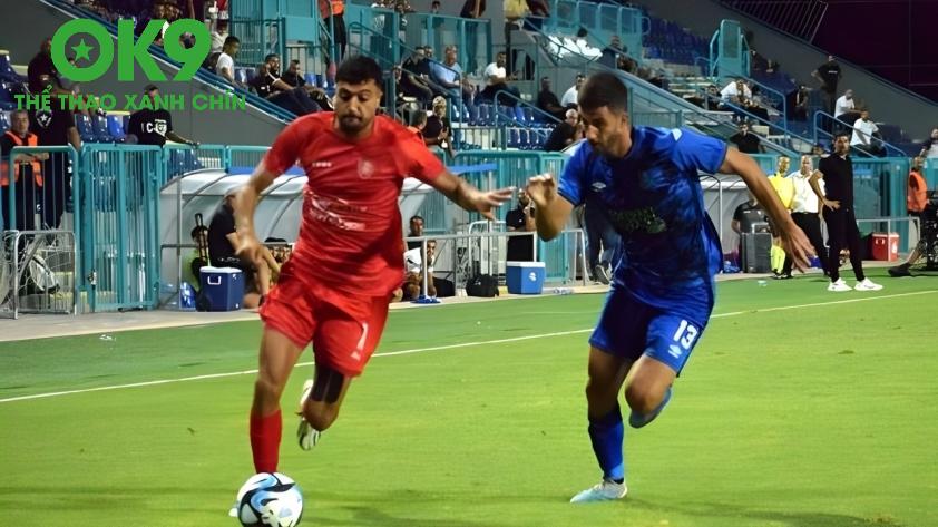 Pressing tầm cao bùng nổ và tốc độ xé gió từ đôi cánh tiền vệ